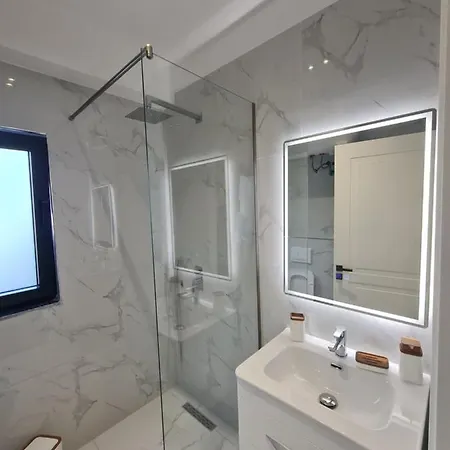 Am Luxury *