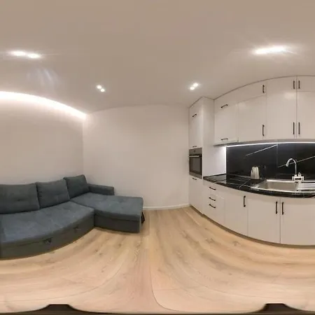 Pta - Luxery 2 - Balcony Apartment *